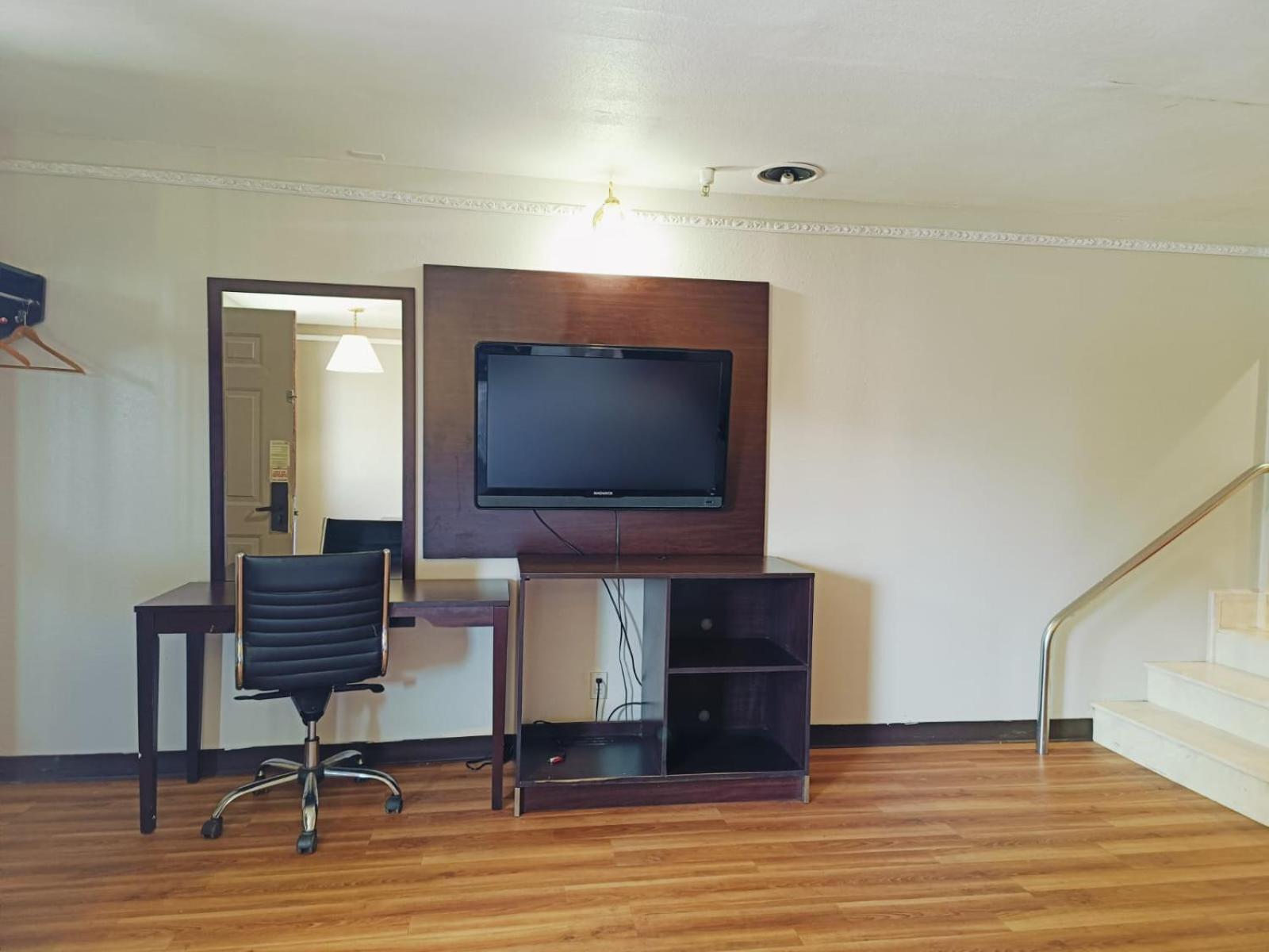 Travelers Inn By Oyo Wichita Falls Εξωτερικό φωτογραφία