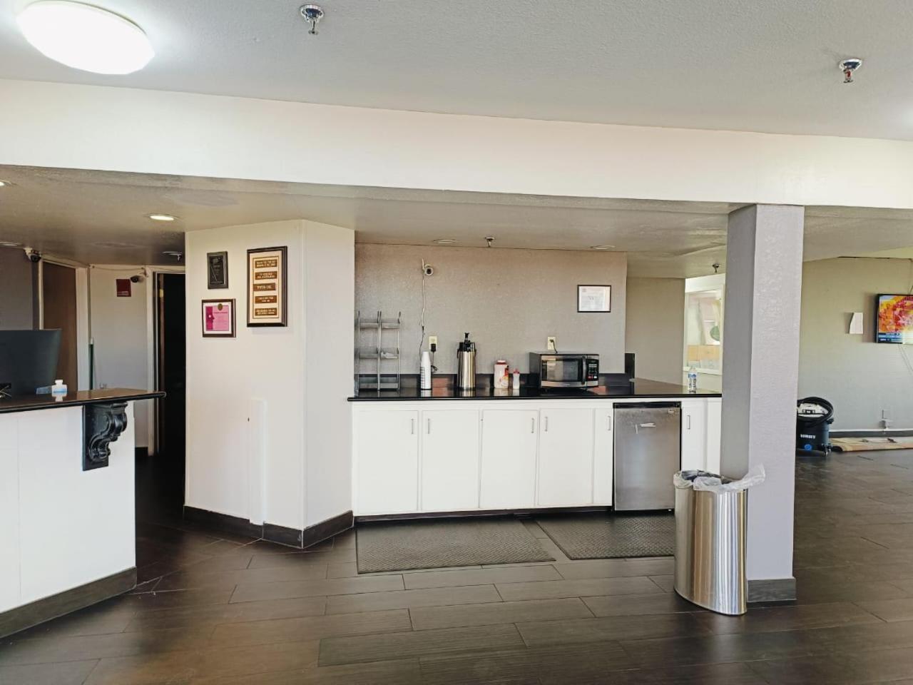 Travelers Inn By Oyo Wichita Falls Εξωτερικό φωτογραφία
