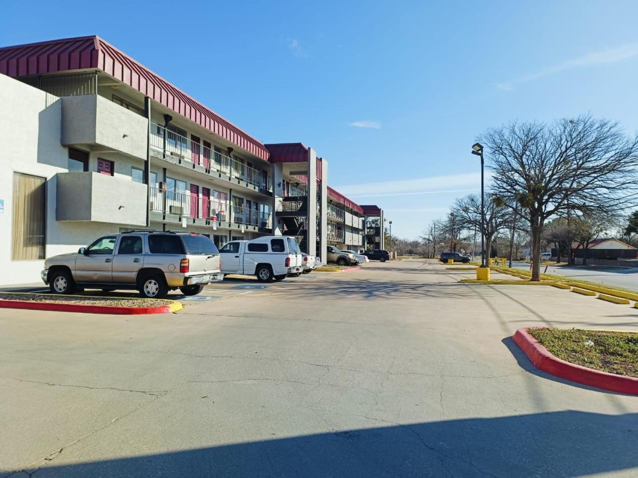 Travelers Inn By Oyo Wichita Falls Εξωτερικό φωτογραφία