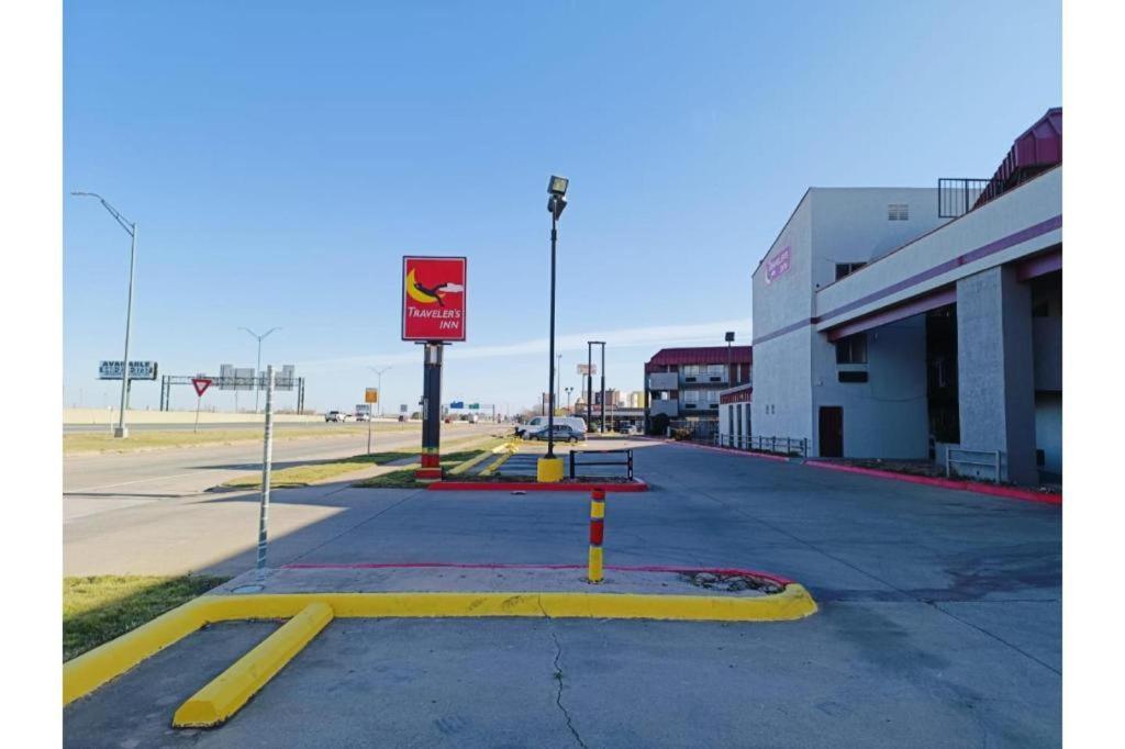 Travelers Inn By Oyo Wichita Falls Εξωτερικό φωτογραφία
