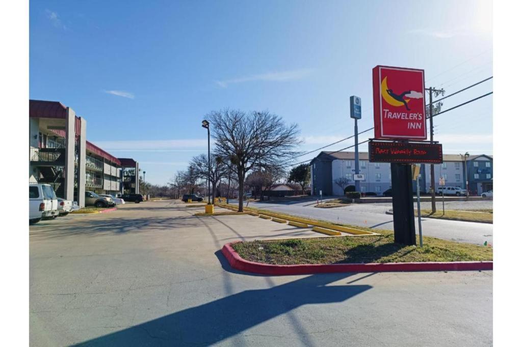 Travelers Inn By Oyo Wichita Falls Εξωτερικό φωτογραφία