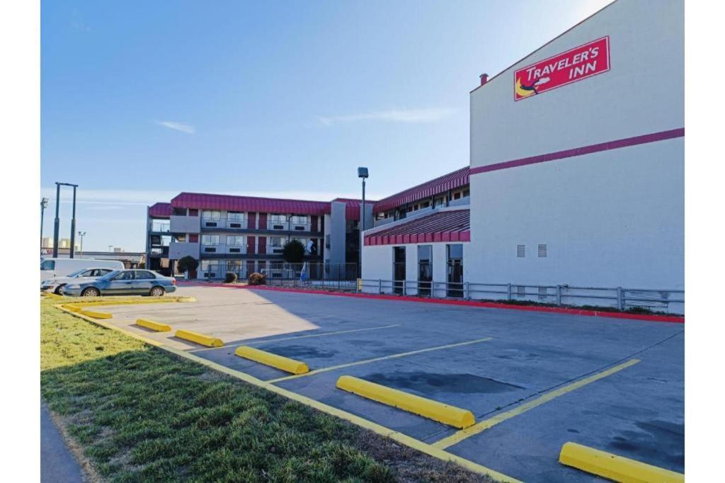 Travelers Inn By Oyo Wichita Falls Εξωτερικό φωτογραφία
